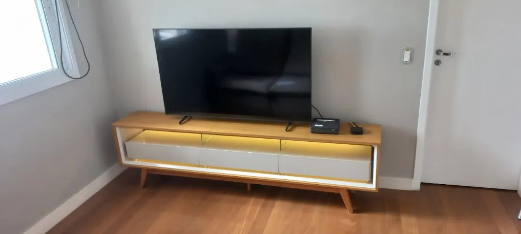 Painel de TV e Rack